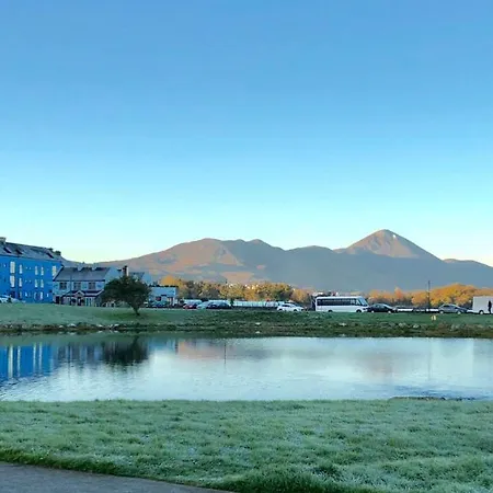 The Waterside 112 Harbour Mills * 韦斯特波特