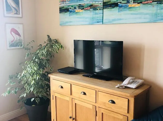 The Waterside 112 Harbour Mills Apartamento Westport