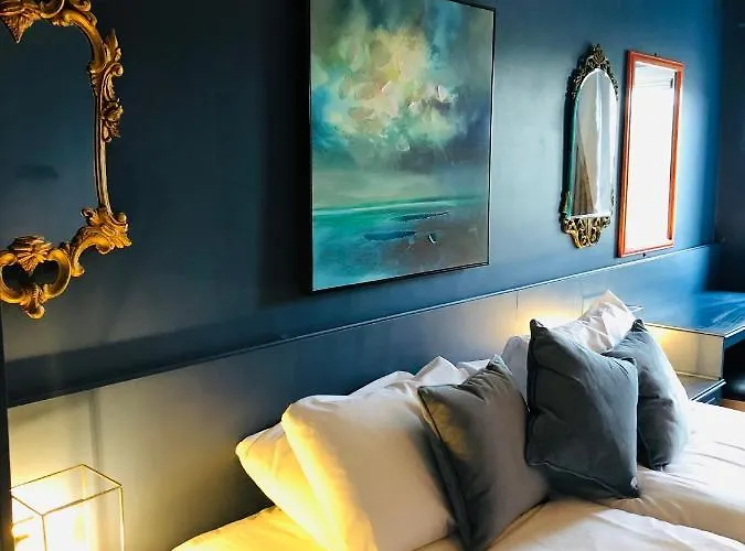 The Waterside 112 Harbour Mills *